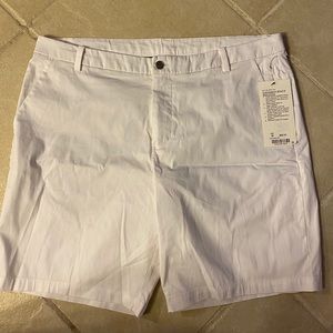 NWT lululemon commission short Size 38